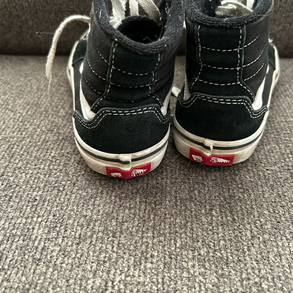 Kids Vans - Picture 3 of 5